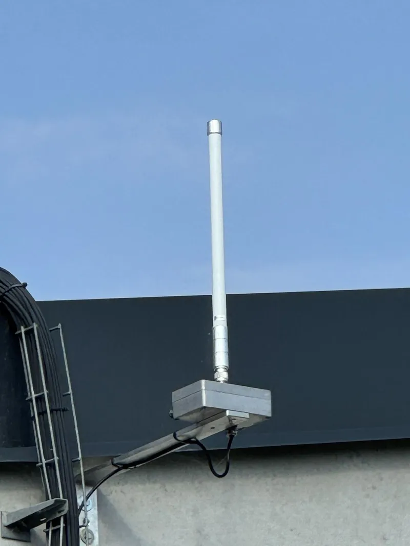 Antenne LoRaWAN sur le toit