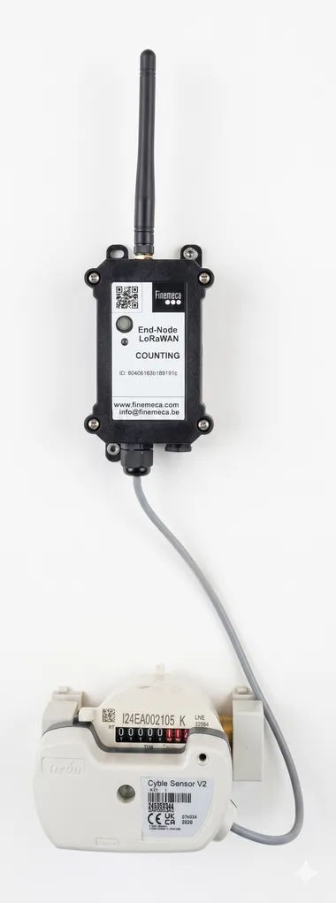 Composition du Kit Télémétrie Eau Finemeca avec module générateur d'impulsion et device LoRaWAN dans son coffret