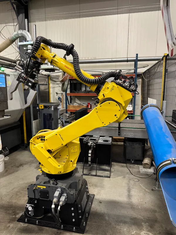 Robot Fanuc de chargement automatique
