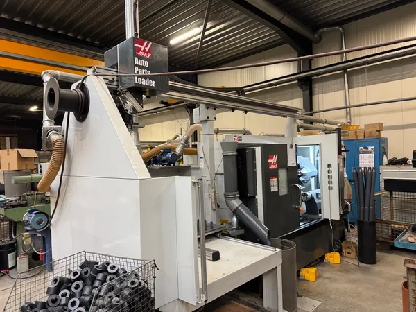 Tour CNC Haas ST-20 avec Auto Parts Loader